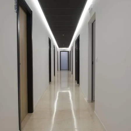 Up Station Hotel Valenza